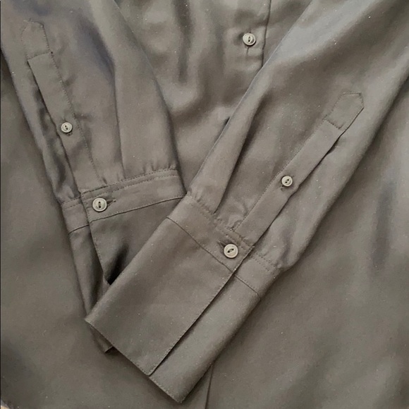 Ladies Rag & Bone off the shoulder silk blouse. - Picture 3 of 3